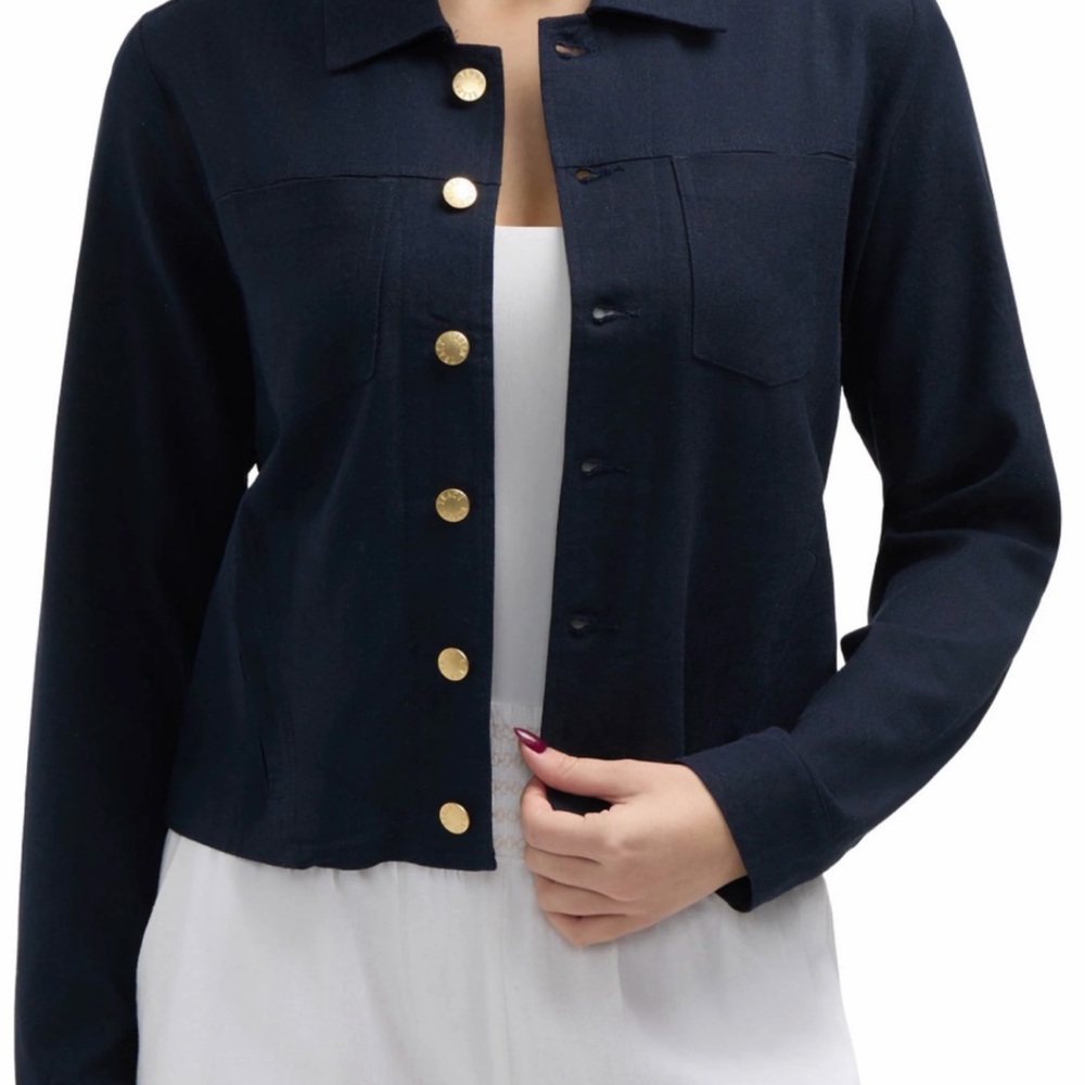 Ellen Tracy Linen blend Jacket with Gold Buttons - Picture 2 of 5